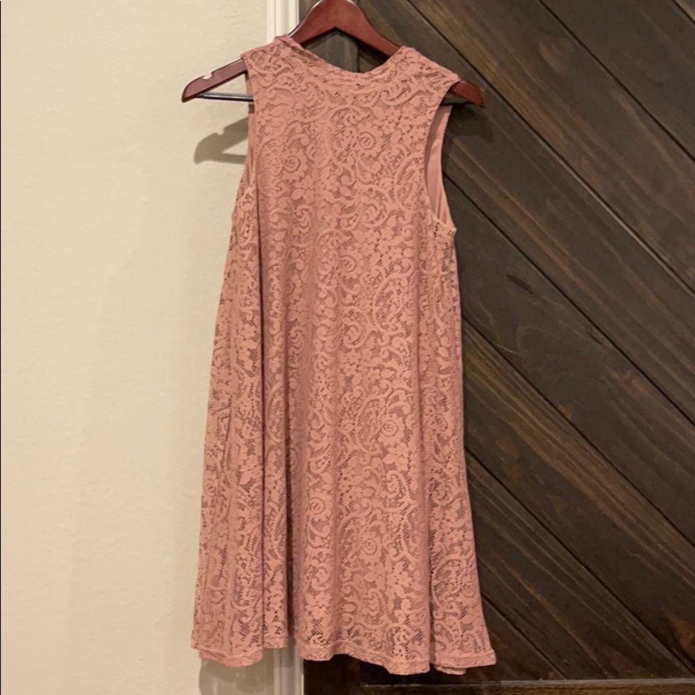 Sleeveless dress